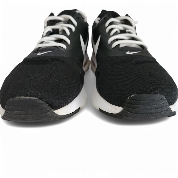 NIKE Air Max Tavas Black/White 10.5 - Picture 4 of 12